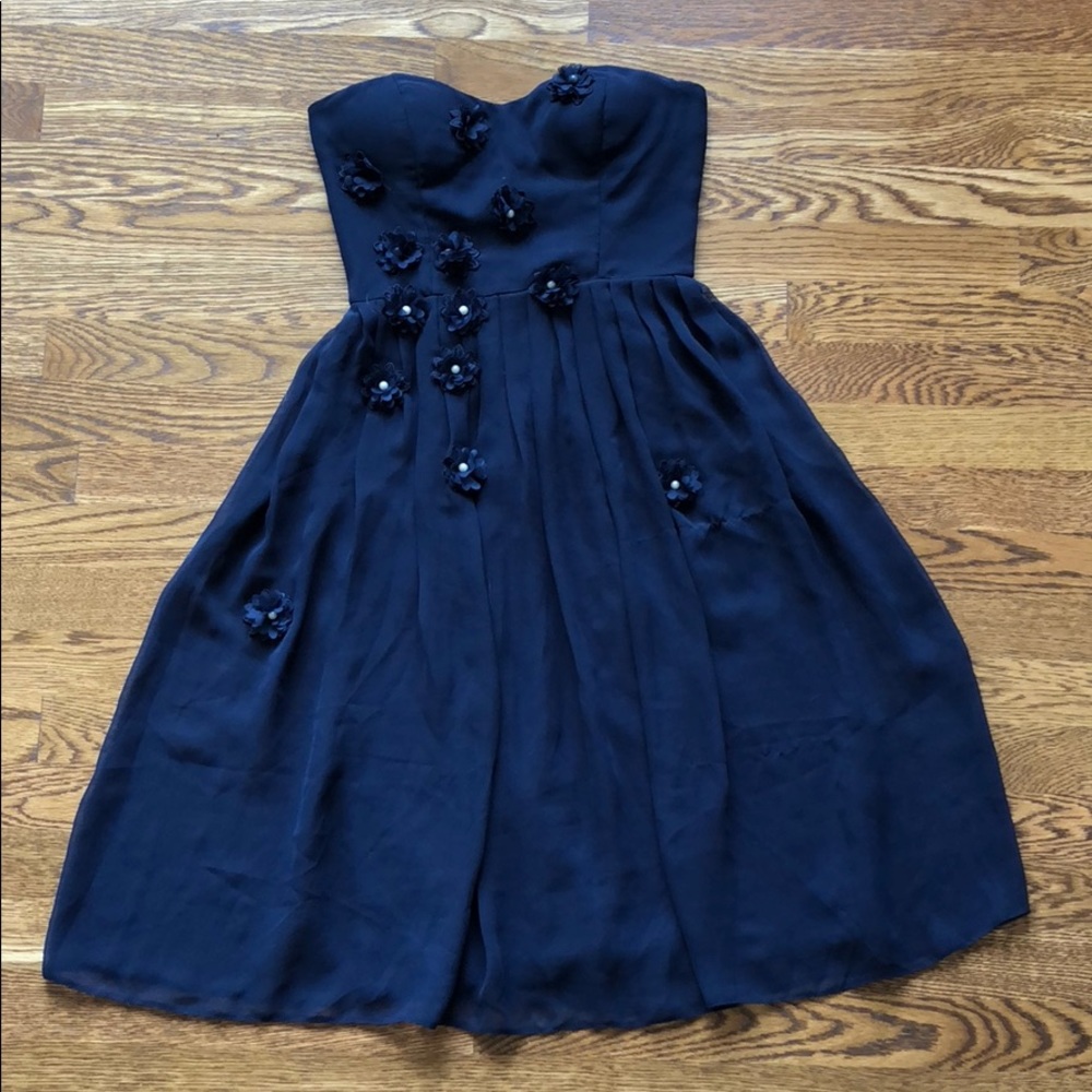 Flower aplique dress